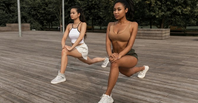 Échauffements dynamiques : Comment préparer votre corps à l'activité physique